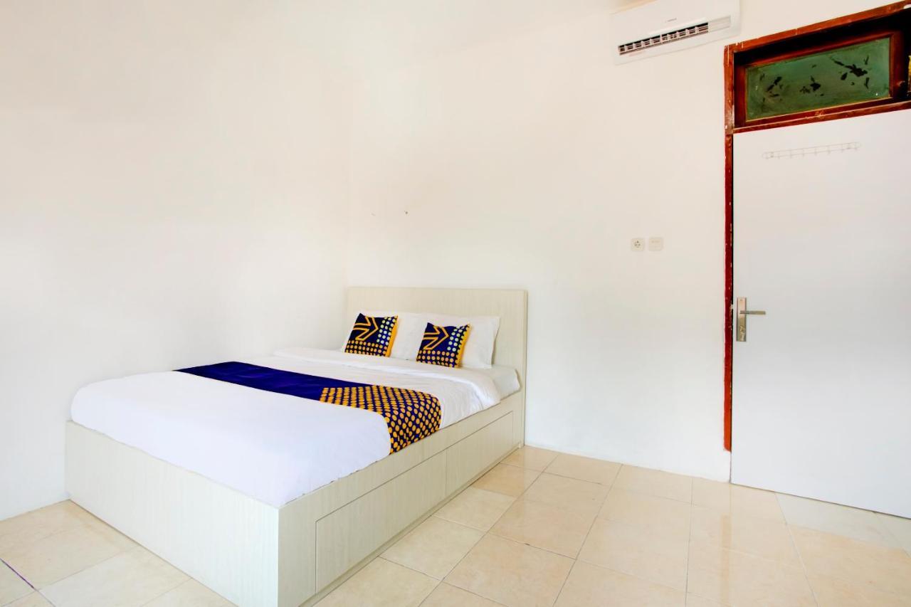 Hotel Vaccinated Staff - Spot On 3928 Terrace House Syariah Pondoktjing Dua Exterior foto